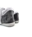 zapatilla de casa bota de pelo gris para mujer fabricada por Garrido Muro