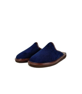 zapatilla de casa para invierno descalza fabricada por Pelusin en España de color azul