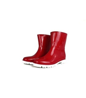 Katiuska, bota de goma para la lluvia de color rojo de media caña con forro interior