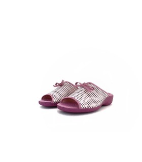 zapatilla de casa de color rosa modelo  Niza para mujer de verano fabricado por Cabrera